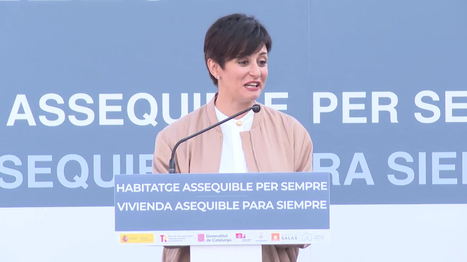 Isabel Rodríguez: "Para que España avance hacen falta viviendas dignas y asequibles"