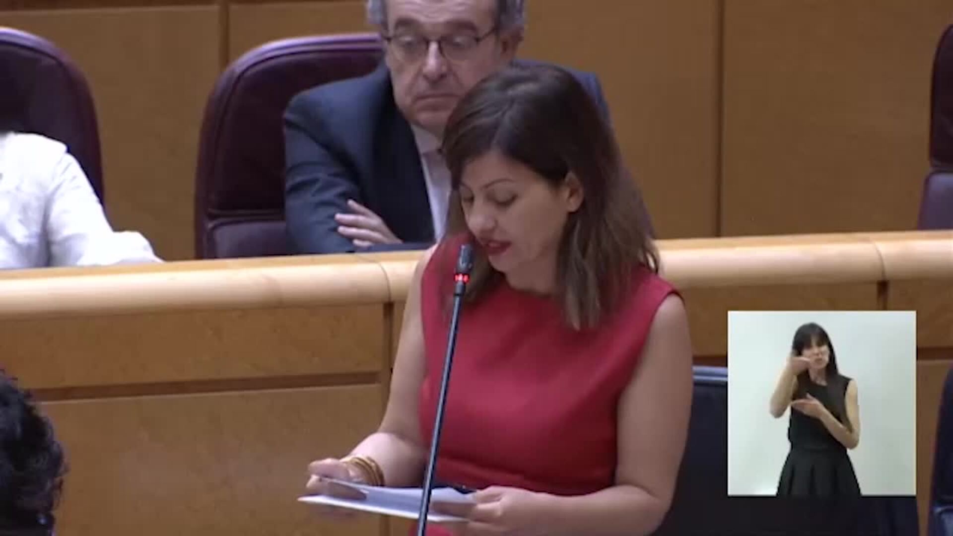 Sira Rego se defiende ante las críticas de PP y Junts por el dato de pobreza infantil