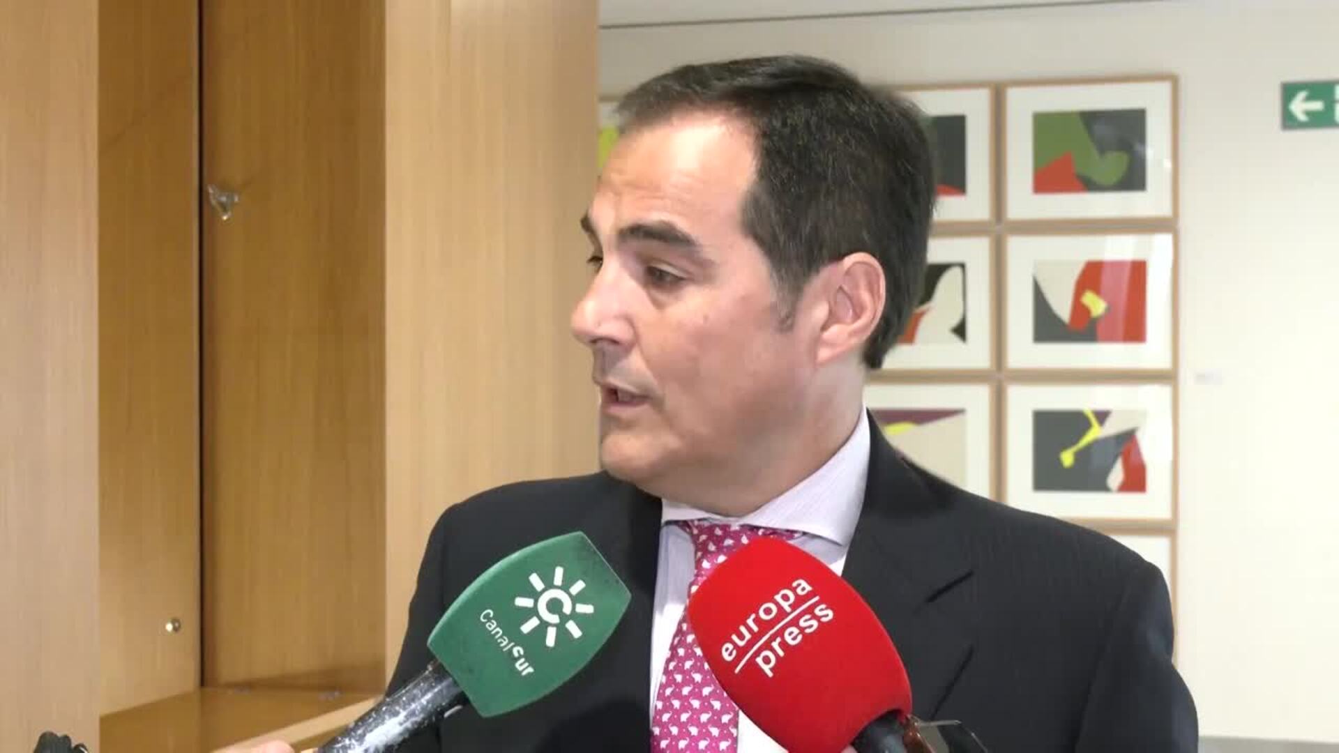 Junta señala a Montero "cómplice" de Sánchez y recuerda que ha estado rodeada de "porquería"