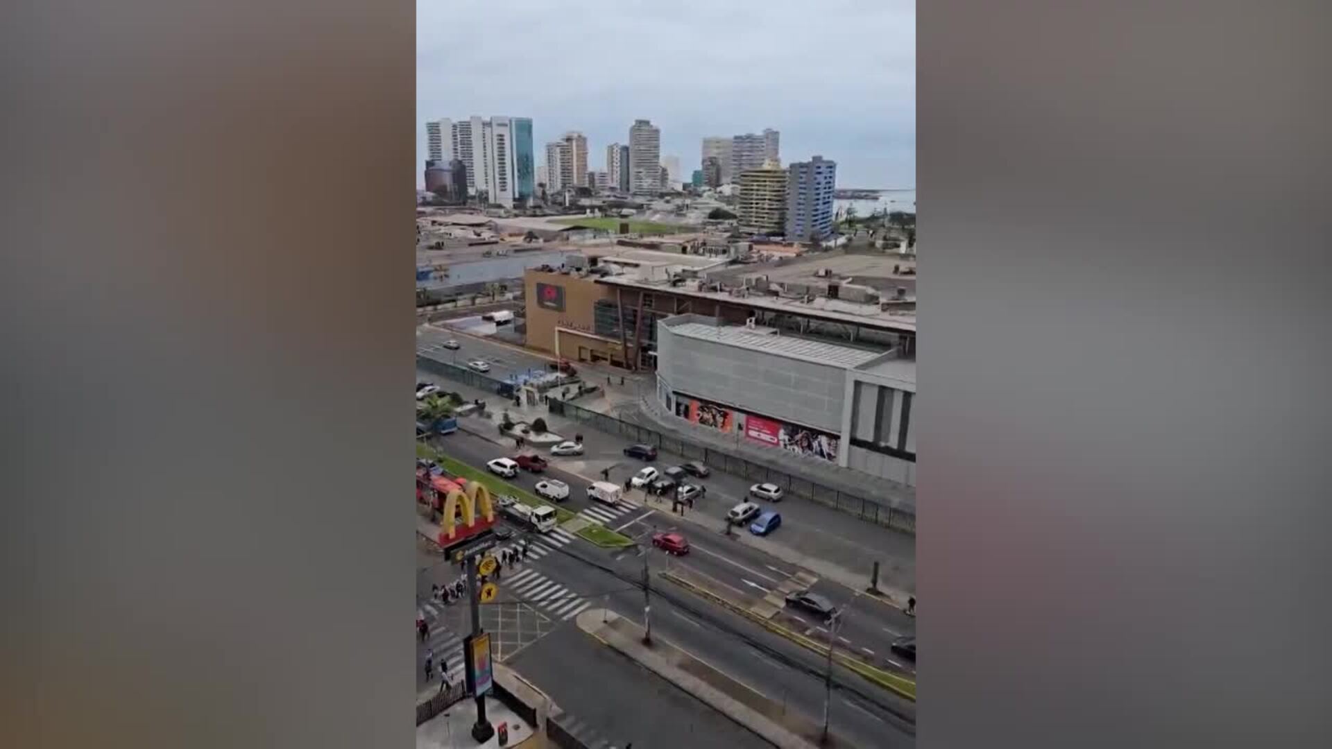 Chile mantiene trece de 16 regiones en alerta por tsunami