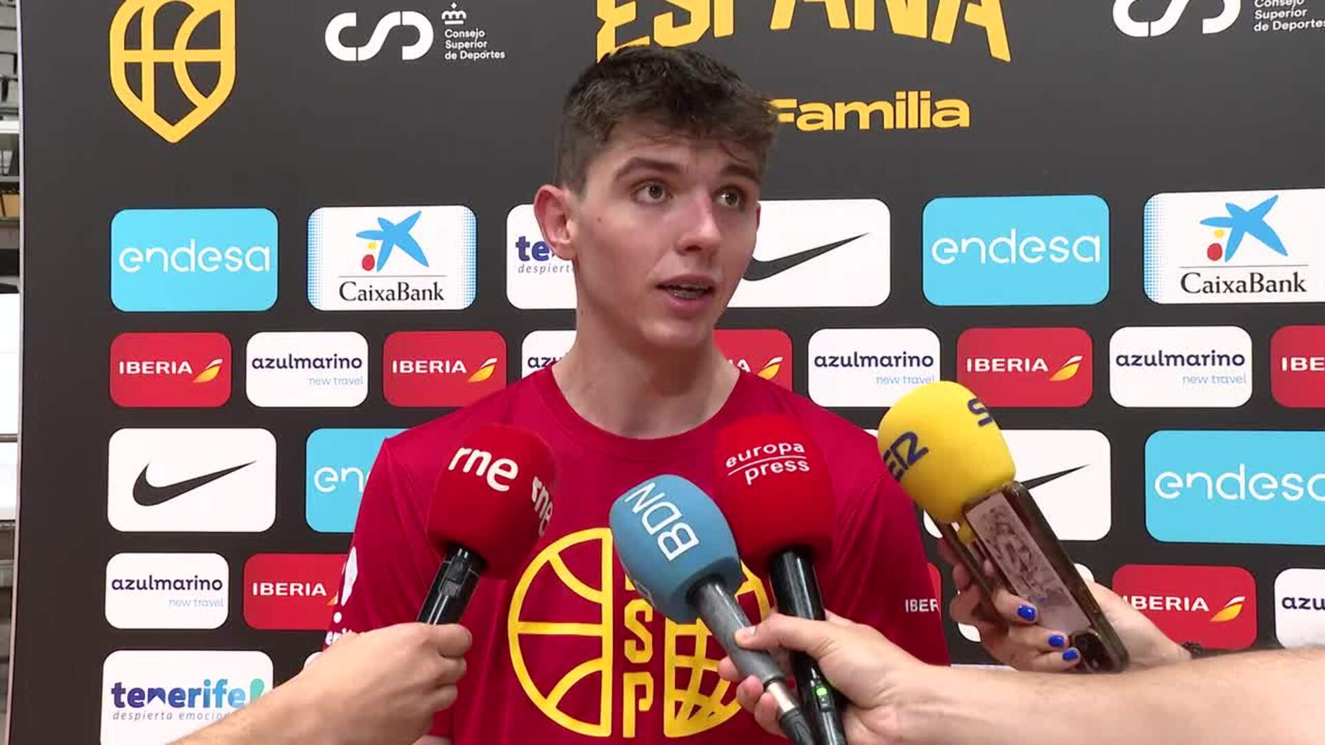 Sergio de Larrea, sobre el partido contra Francia: "Nos va exigir y ayudar mucho"