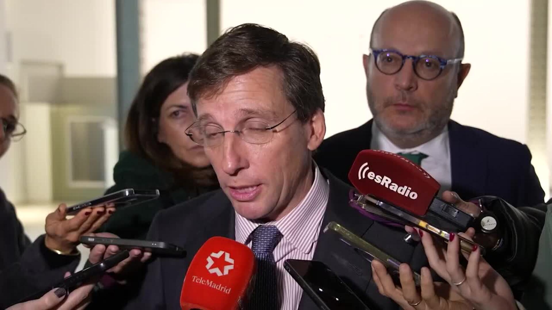 Almeida reconoce que si no llegan a "declaración de mínimos" en 25N es que no están a la altura