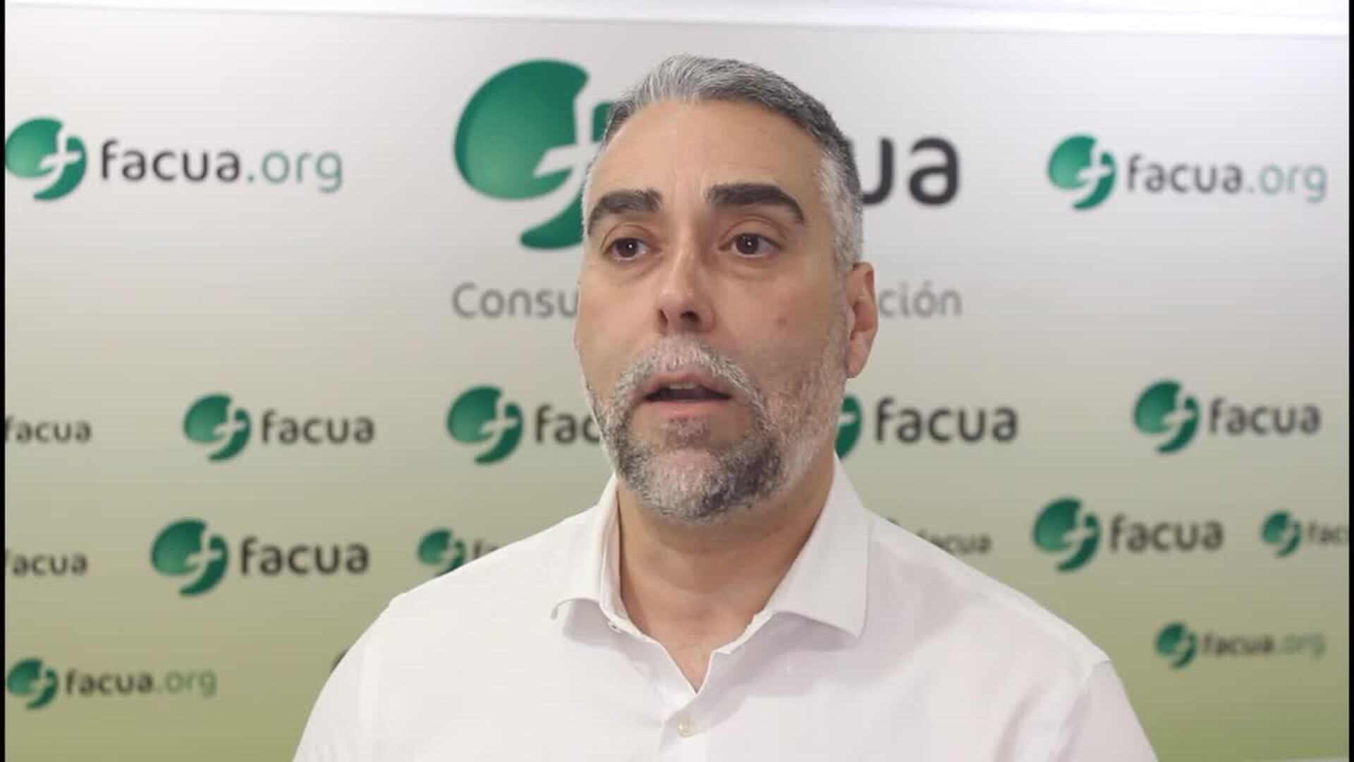 Facua pide un protocolo de alerta por fraude en balizas V-16