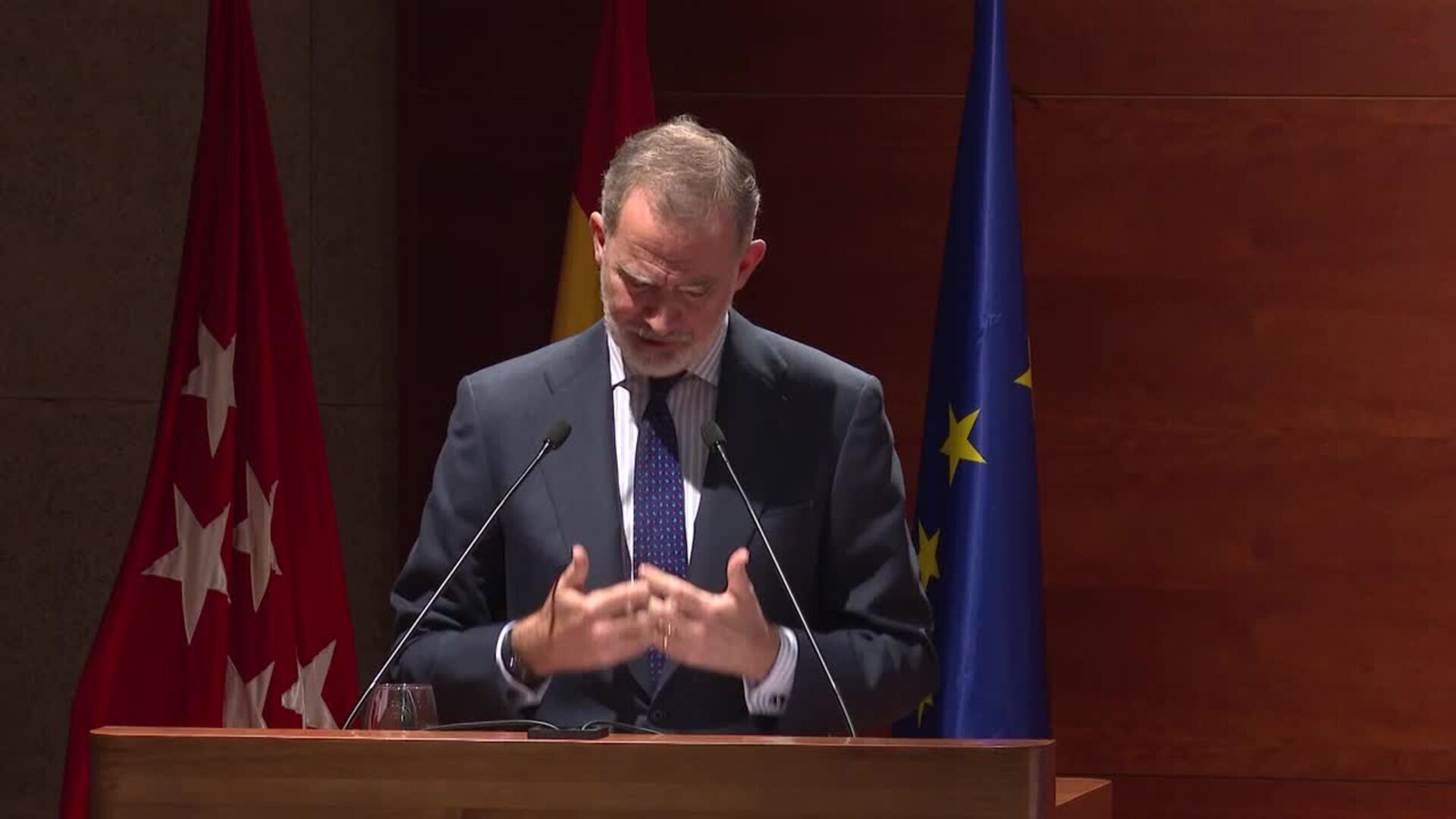 El Rey dice que la Corona está dispuesta a seguir evolucionando