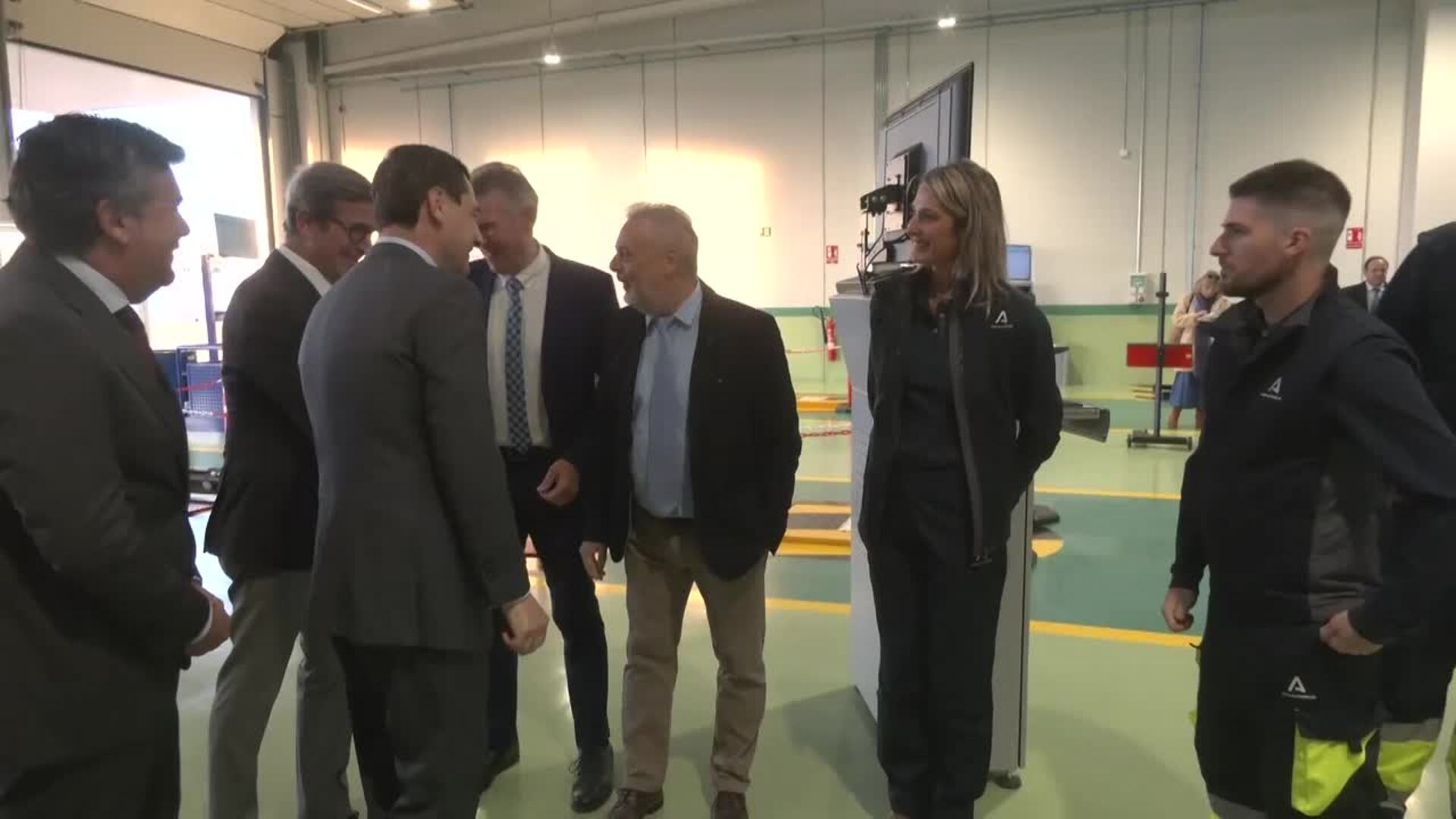 Juanma Moreno inaugura la ITV de Lepe, que beneficiará a 63.000 vehículos de Huelva