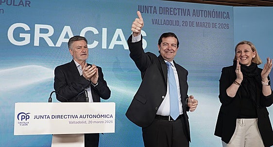 Mañueco asegura que su «incontestable» victoria obliga a Vox a negociar «sobre el programa del PP»