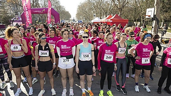 Reivindicación, deporte y convivencia en la IX Marcha y Carrera de las Mujeres Renault Group