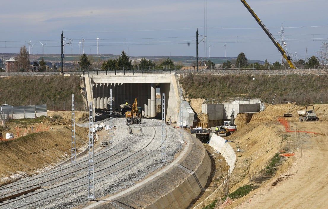Así avanzan las obras del Ave a Cantabria en el acceso sur de Palencia ...