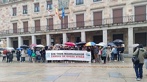 Nuevo recorte del AVE en Zamora: llegar más tarde y volver más pronto