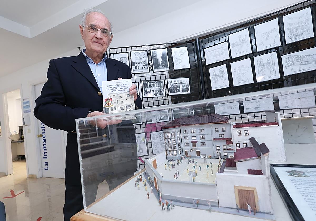 Una maqueta y un libro contra el olvido del antiguo colegio La Inmaculada