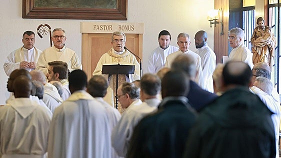 La Archidiócesis de Valladolid homenajea a ocho presbíteros tras 70, 60, 50 y 25 años de vida sacerdotal