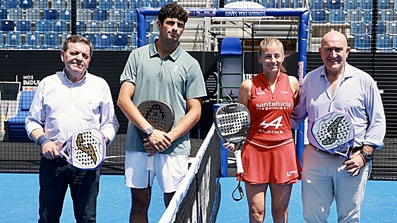 Arturo Coello y Alejandra Salazar inauguran en la Plaza Mayor el Valladolid P2 Premier Padel