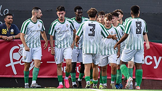 El Betis resiste para meterse en la final por primera vez en su historia