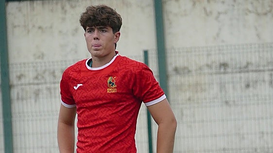 El Salvador incorpora a sus filas a Rocky Keneally