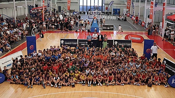 Lleno en la Feria de Valladolid para acoger la Junior NBA-WNBA