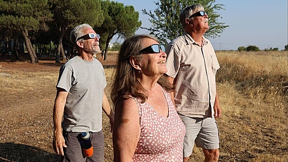 La luna se come al sol en los campos de Valladolid: «Una maravilla del universo»