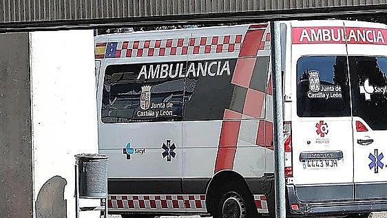 Un herido tras chocar un coche contra una excavadora en una carretera nacional de Burgos