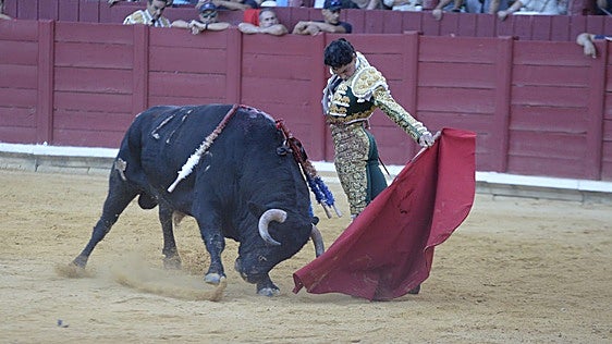 El Cid y Emilio de Justo salen a hombros  en la corrida de Toro