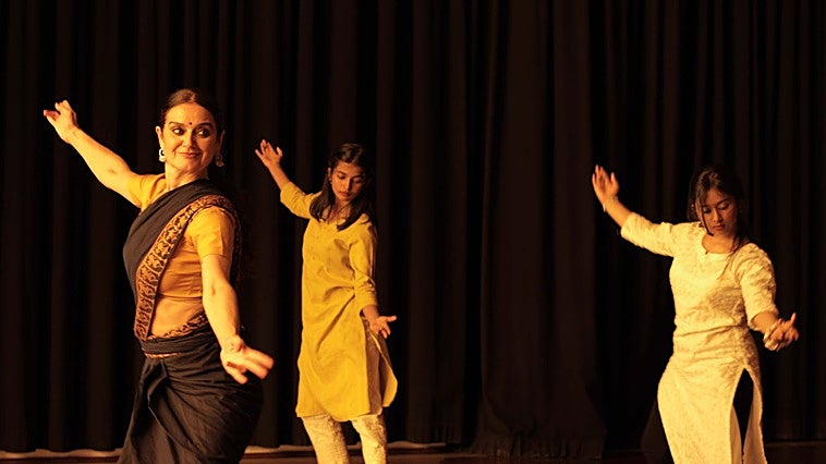 Valladolid estrena 'Mudras', un documental sobre la danza y el legado familiar que conecta con la India