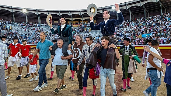 Diego Ventura reivindica su reinado en una tarde de triunfo compartido con Sebastián Fernández