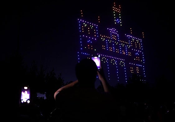 Las imágenes del espectáculo de drones en las fiestas de Valladolid