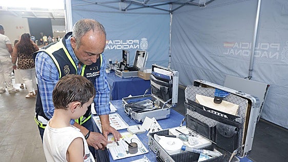 La exhibición de medios de la Policía Nacional en la Feria de Valladolid, en imágenes