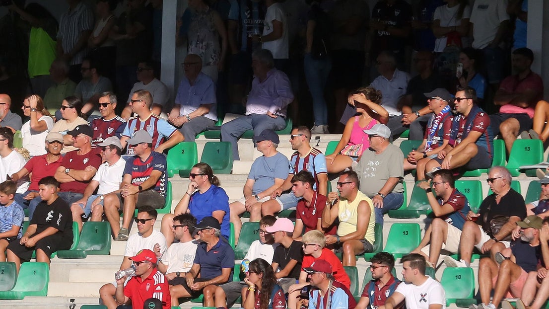 Fotos del partido entre la Segoviana y el Conquense