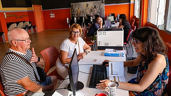 La Universidad Popular reabre sus aulas con 158 cursos para «aprender y compartir»