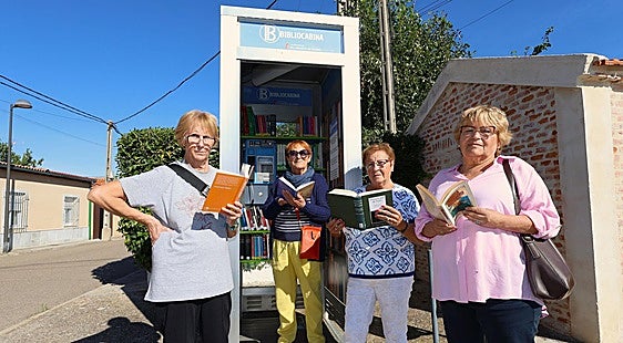 El único pueblo de Valladolid que ha dado una segunda vida a la cabina telefónica