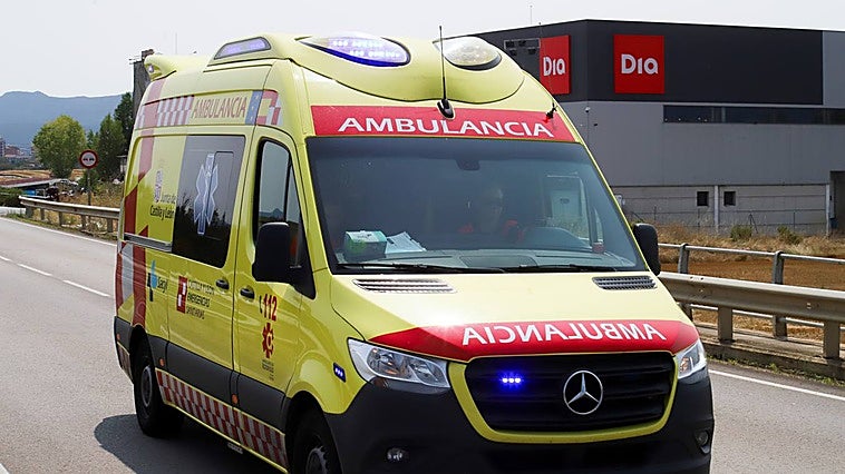Un hombre, afectado por inhalación de humo tras iniciarse un incendio en una vivienda en Laguna de Duero