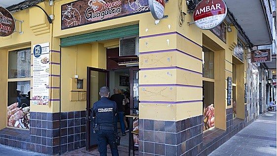 Un individuo asalta de madrugada un restaurante de la calle Penitencia y se lleva «todo lo que pilla»