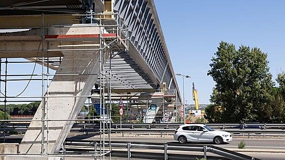 La N-601 afronta sus dos últimos días de cortes por las obras del viaducto de los Tramposos