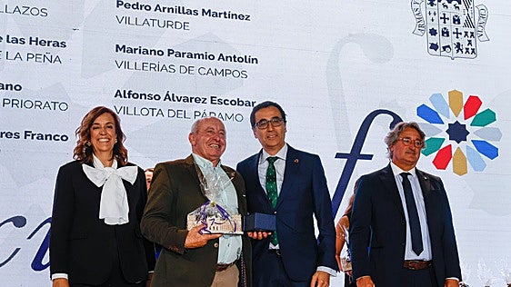 El Día de la Provincia anima a los pueblos a ser «la vanguardia del cambio» y afrontar retos