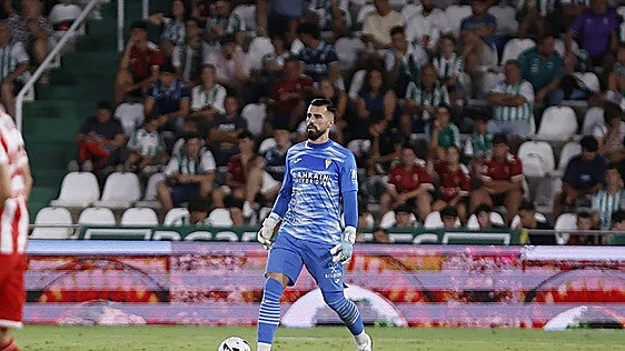 El exblanquivioleta Guilherme se hace con la portería del Córdoba