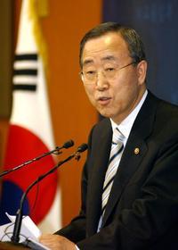 El ministro de Exteriores coreano se postula como sucesor de Annan en la ONU