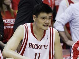 Yao Ming ha sufrido numerosas lesiones durante su carrera. / Archivo