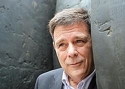 Hoy charlamos con el escritor Antonio Gómez Rufo
