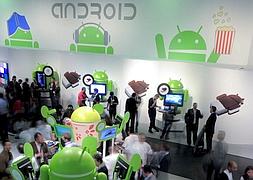 Vista general del Salón Mundial de la Telefonía Móvil. / Josep Lago (Afp)