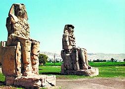 Los colosos de Memnón rehacen su trío 3.200 años después
