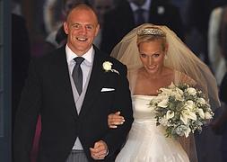 Mike Tindall y Zara Phillips, el día de su boda, el 30 de julio de 2011, en Edimburgo. / Reuters