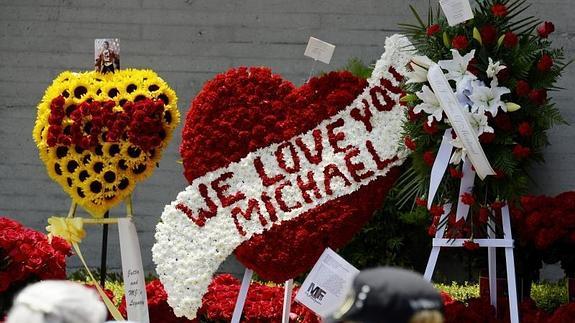 Los fans de Michael Jackson le rinden tributo 5 años después de su muerte