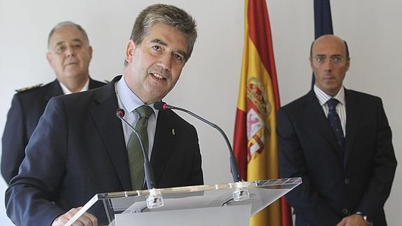 Cosidó subraya su «total convicción» de haber encontrado al pederasta de Ciudad Lineal