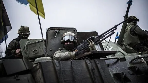 Soldados ucranianos en la región de Donestk 