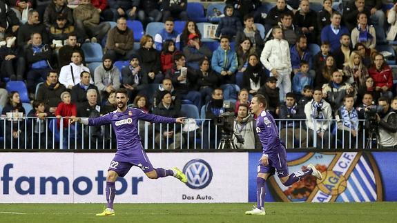 Álvaro celebra el primer gol del Espanyol.   