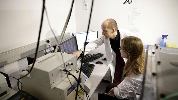 Xavier Trepat, en su laboratorio. 