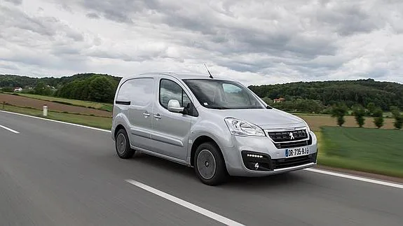 El nuevo e-Partner completa la gama de comerciales eléctricos de Peugeot