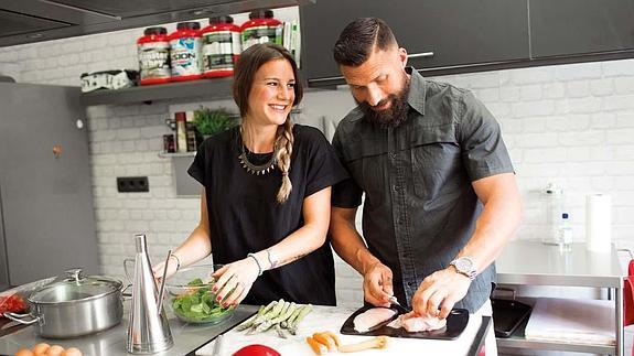 Verónica Costa es la fundadora de FitFoodMarket junto a su pareja, el entrenador personal Juan Jesús Peral. 