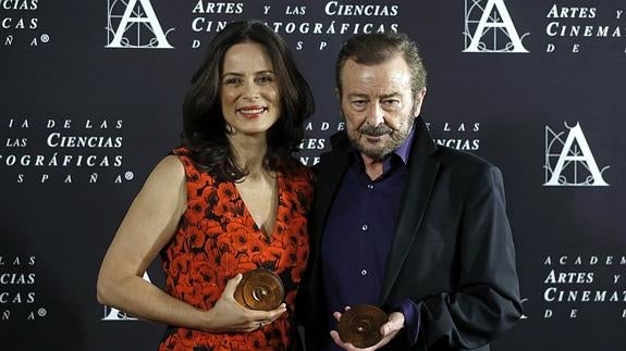 Aitana Sánchez-Gijón y Juan Diego. 