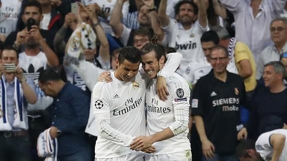 Cristiano y Bale celebran un gol. 