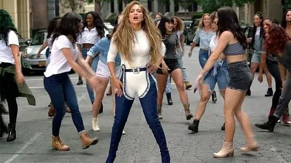 Captura del video 'Ain't your mama' de Jennifer López.
